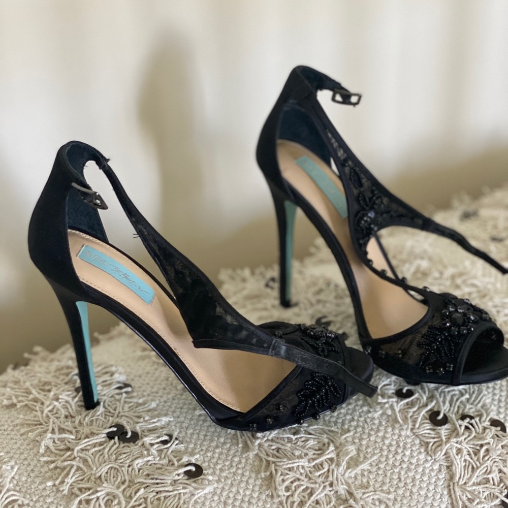 BETSEY JOHNSON evening heels